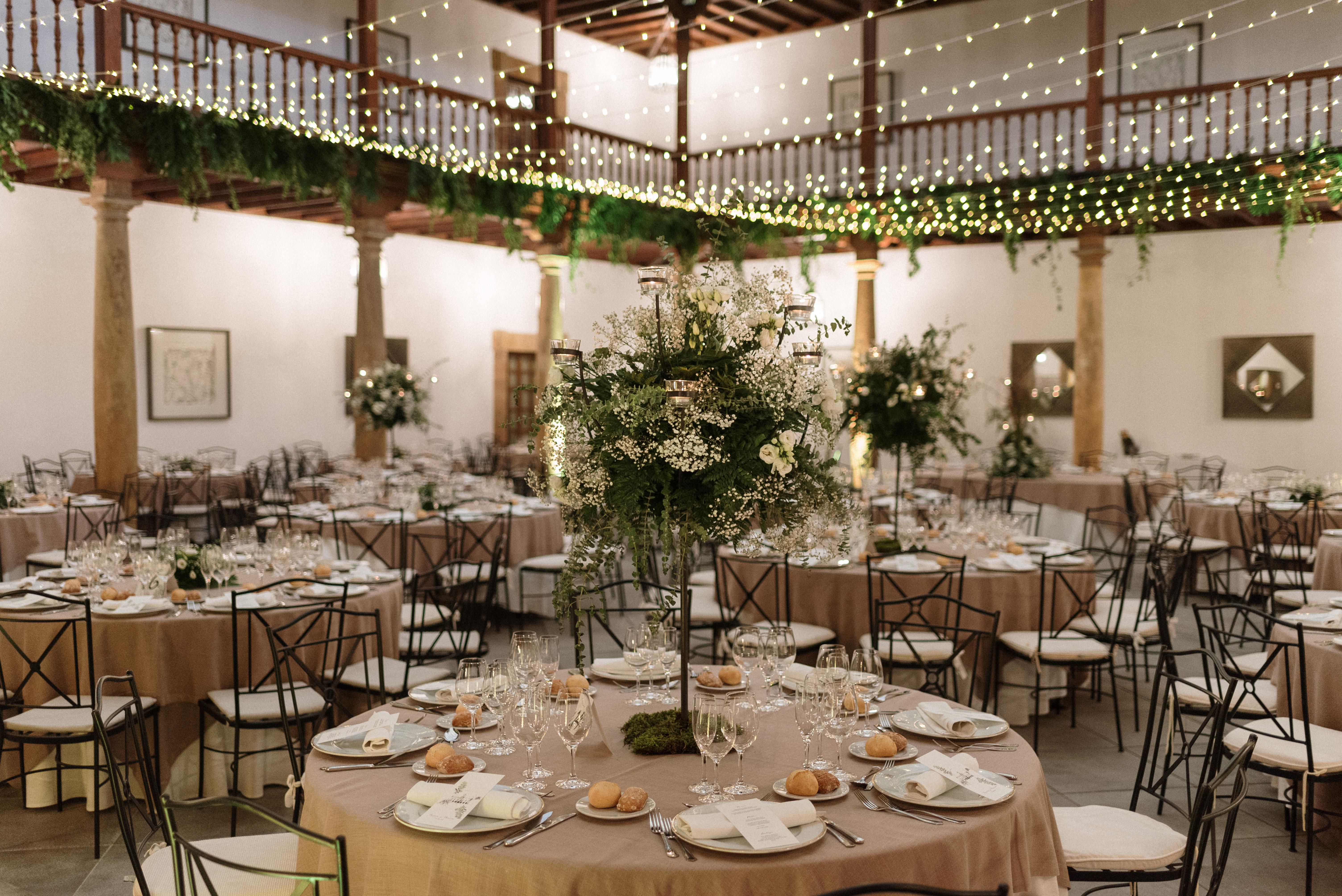 Eurostars Hotel De La Reconquista Oviedo Exterior photo A typical wedding reception