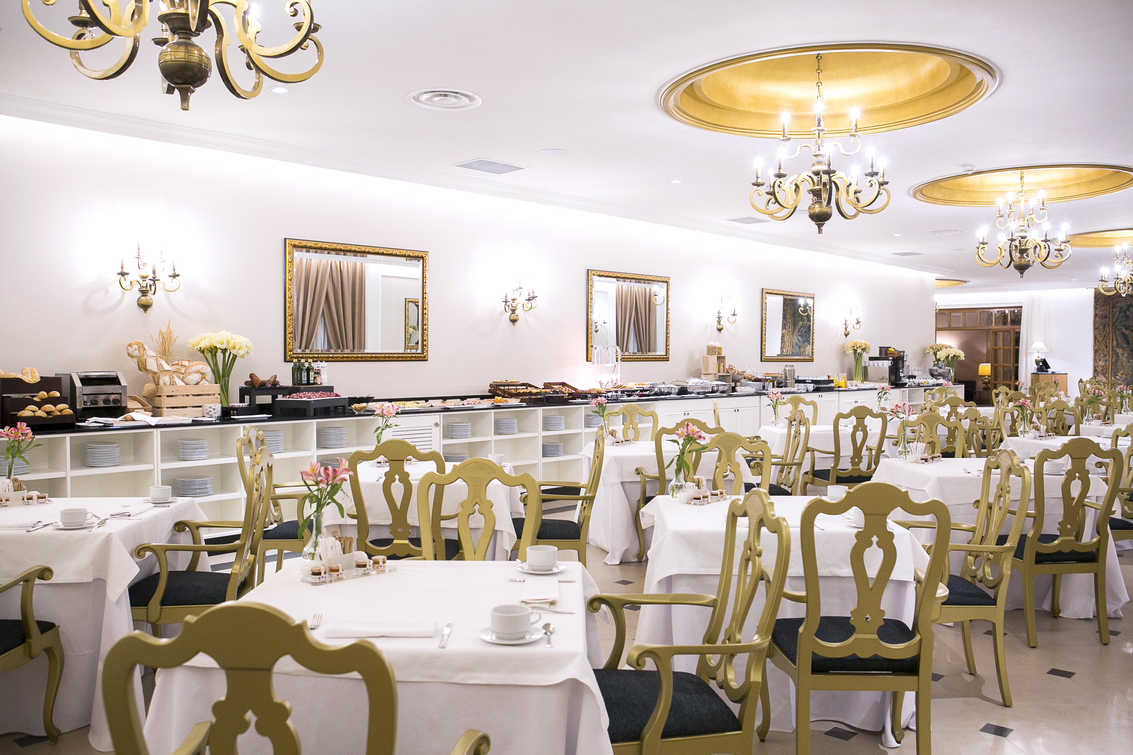 Eurostars Hotel De La Reconquista Oviedo Exterior photo The restaurant