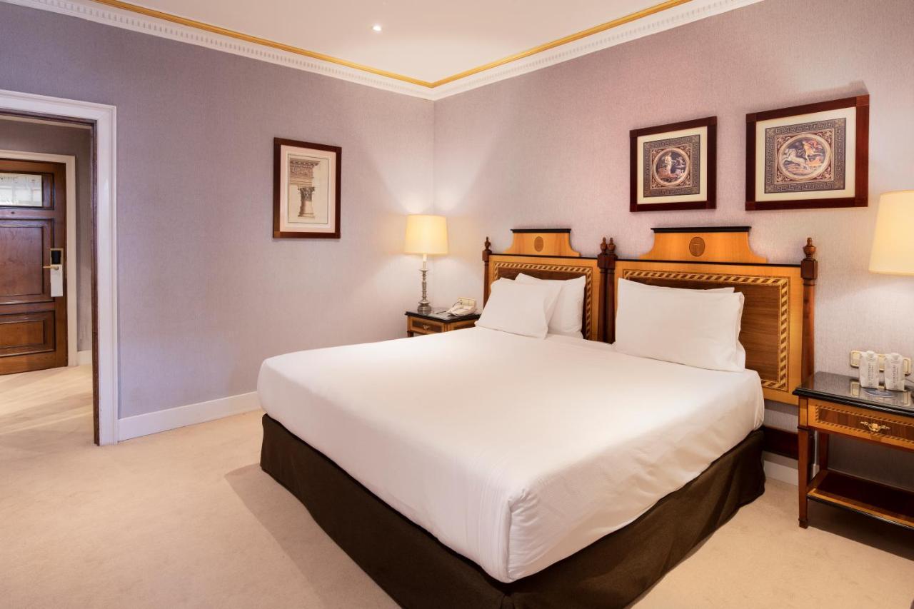 Eurostars Hotel De La Reconquista Oviedo Exterior photo A bedroom at the InterContinental London