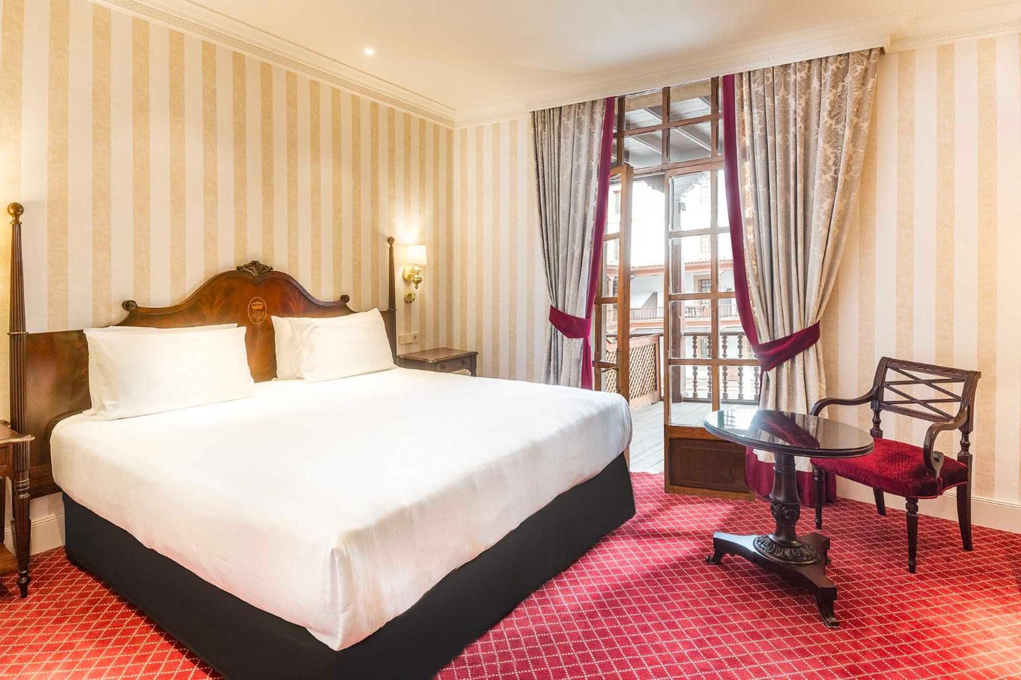 Eurostars Hotel De La Reconquista Oviedo Exterior photo A room at the hotel